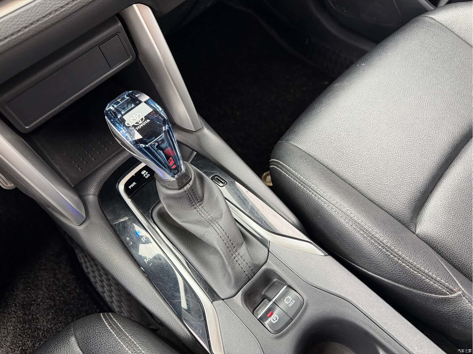Toyota Frontlander, 2022 15