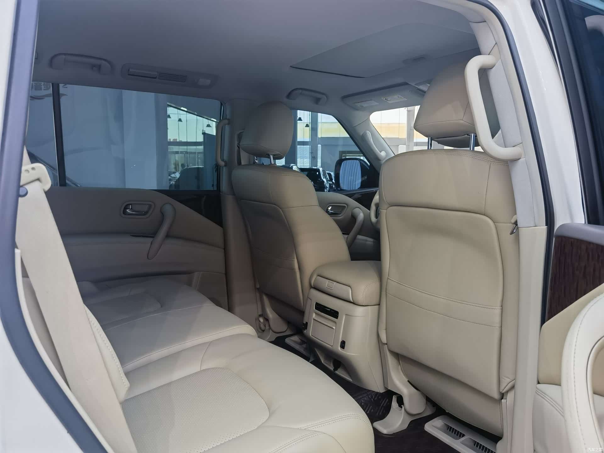 Nissan Patrol, 2019 12