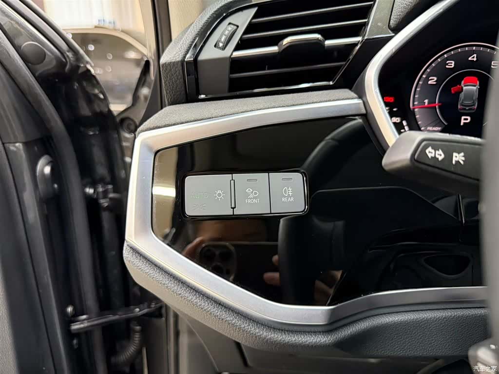 Audi Q3, 2023 9