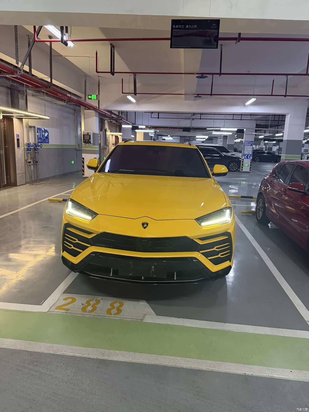 Lamborghini Urus, 2019 2