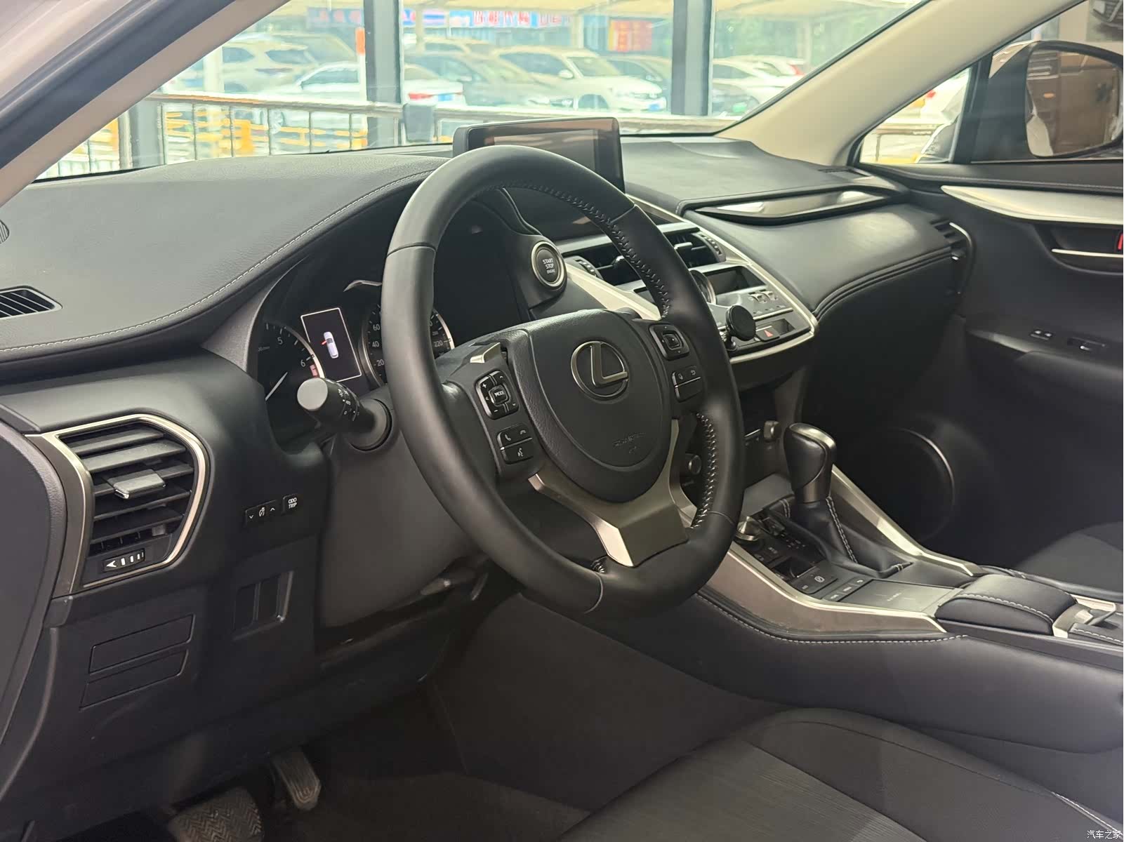 Lexus NX, 2020 9