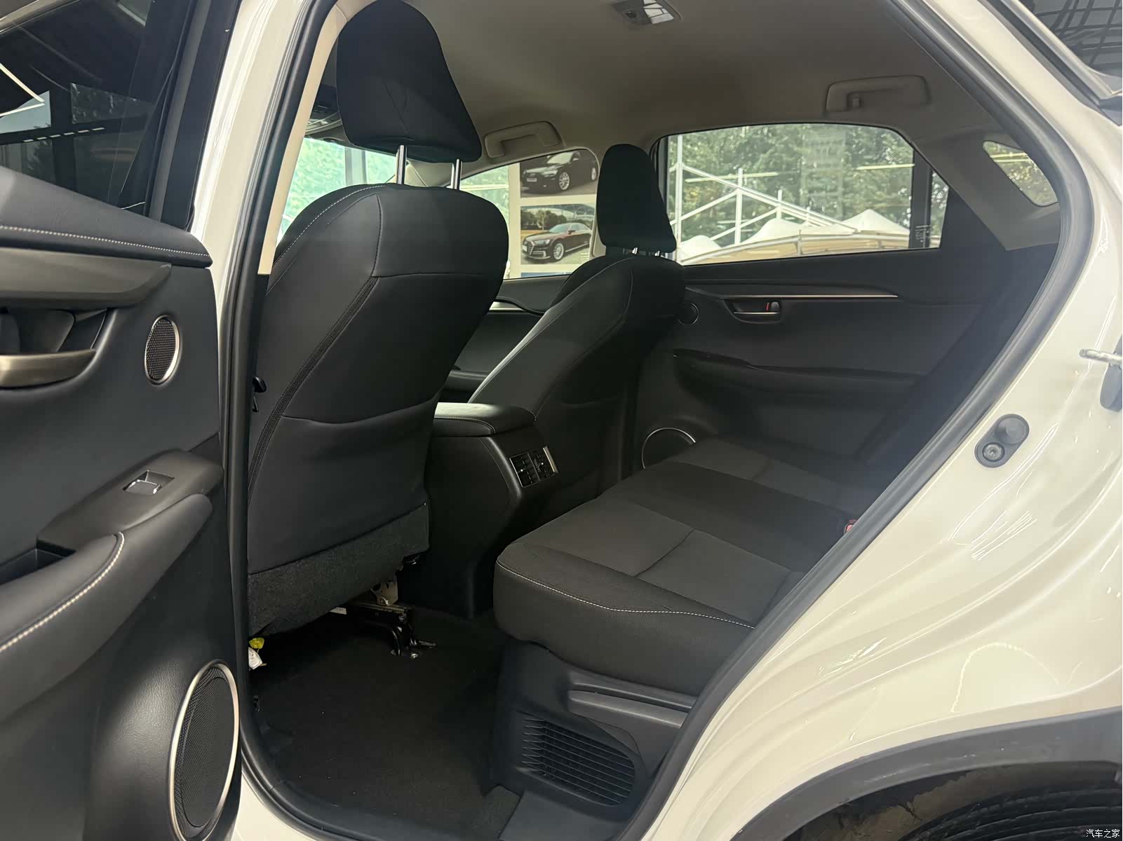 Lexus NX, 2020 12
