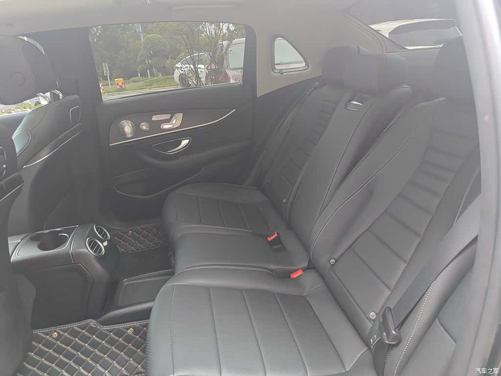 Mercedes-Benz E-Class, 2019 11