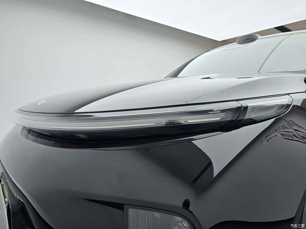 Li Auto L8, 2023 8