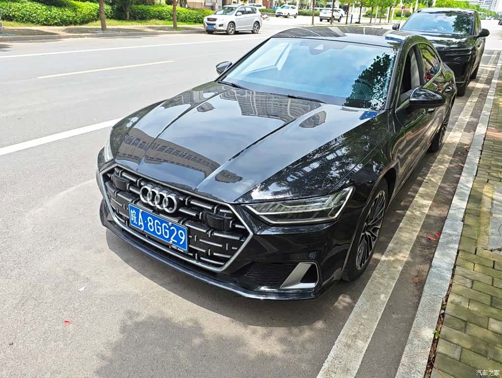 Audi A7L, 2024 1