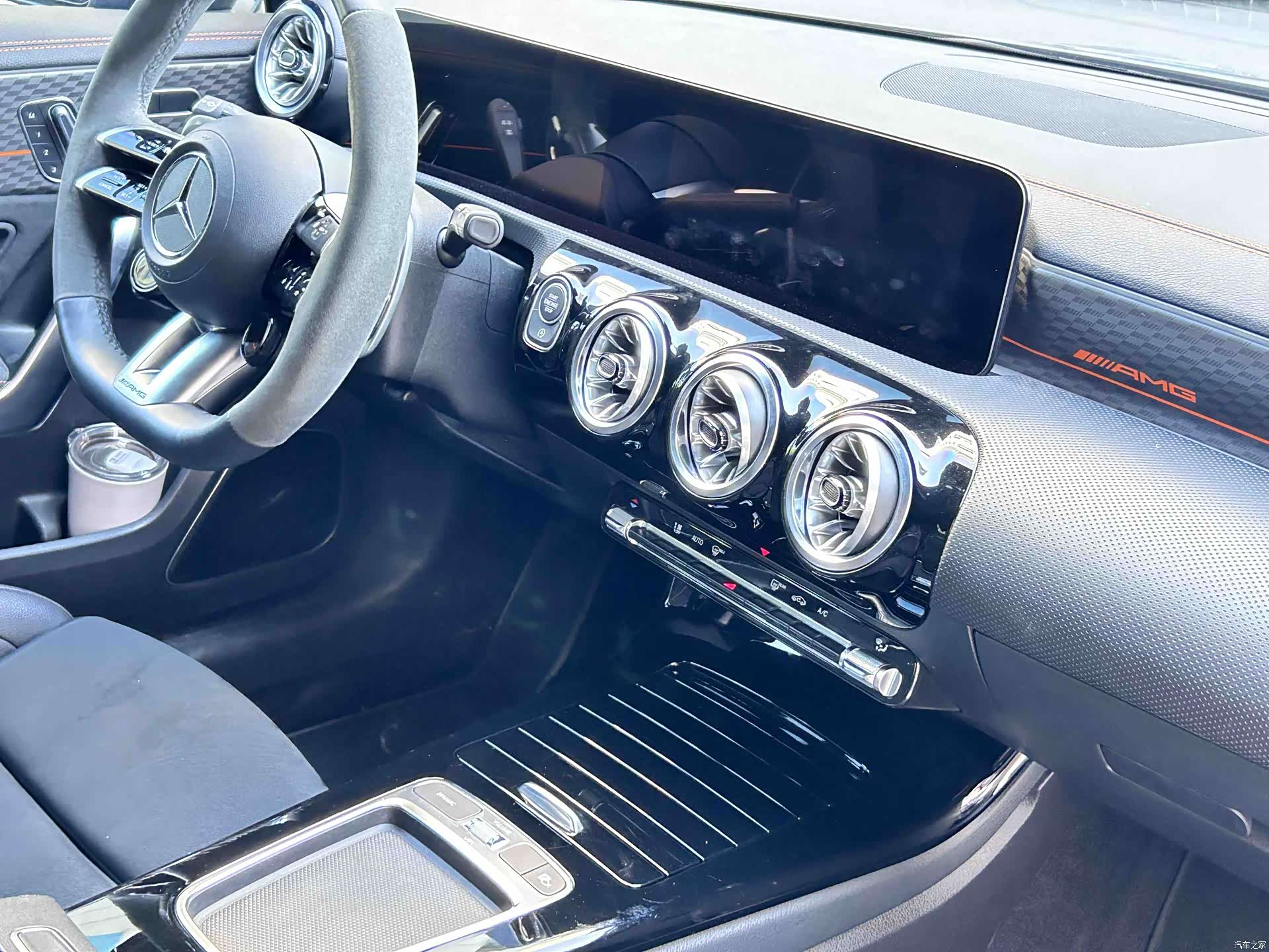 Mercedes-Benz A-Class, 2025 17