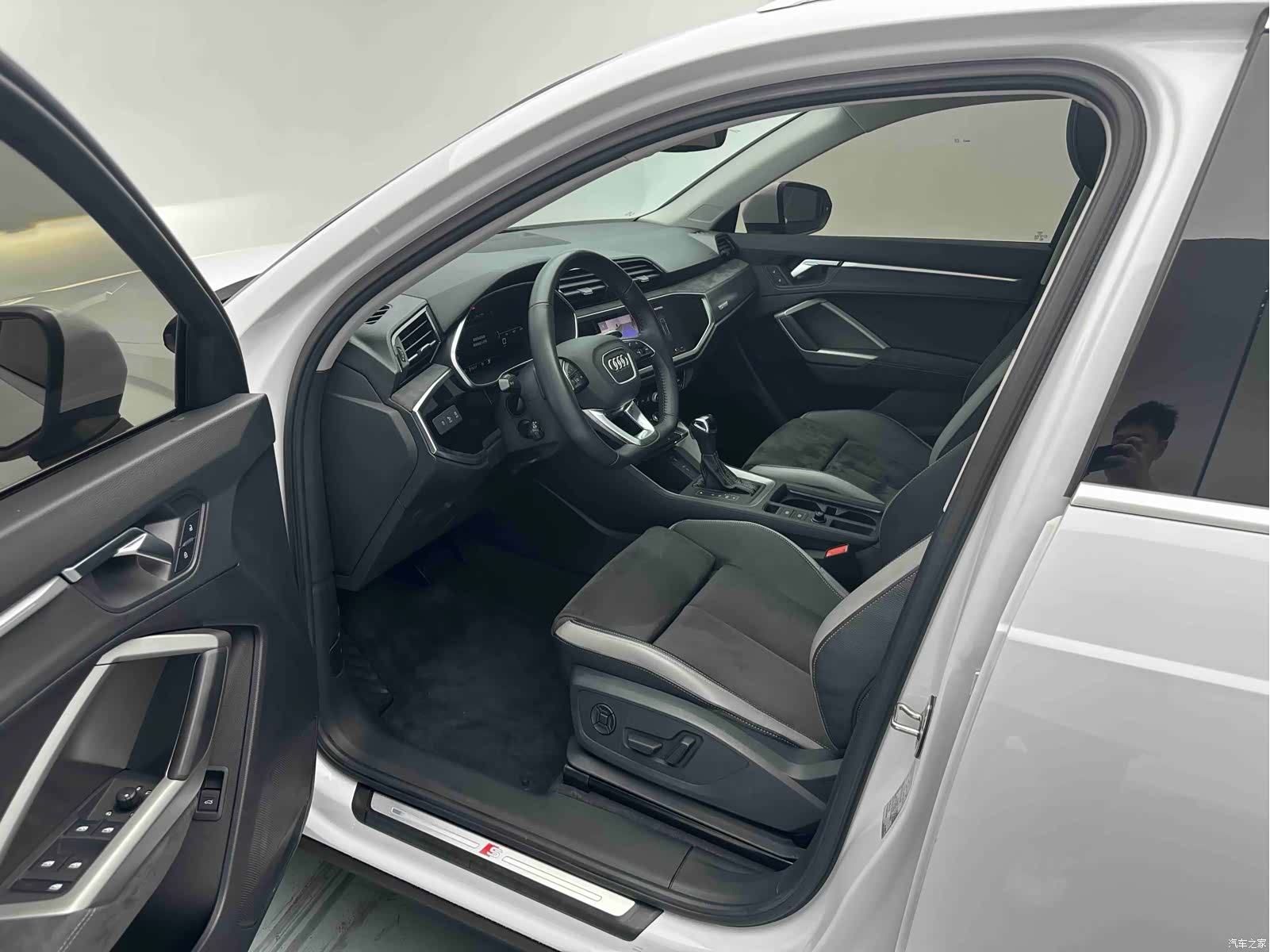 Audi Q3, 2022 9