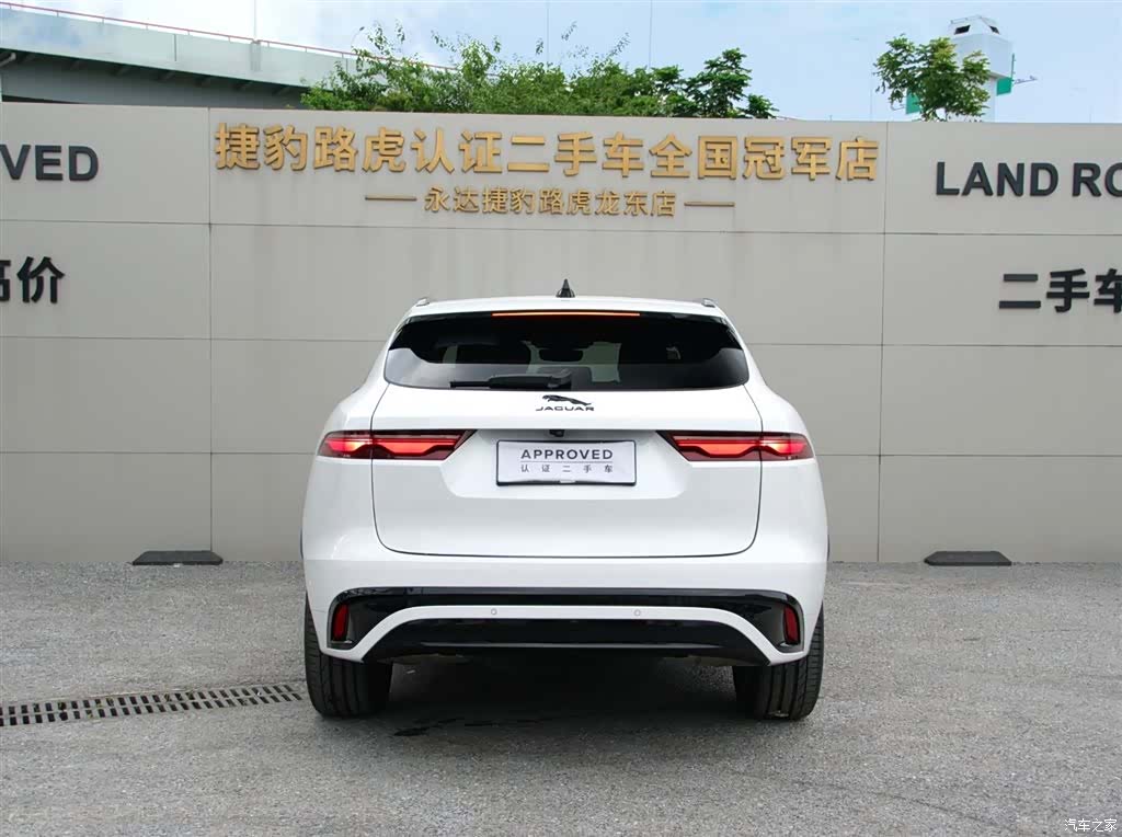 Jaguar F-PACE, 2025 все фото