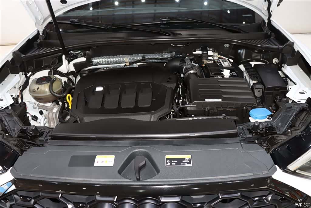 Audi Q3, 2023 19
