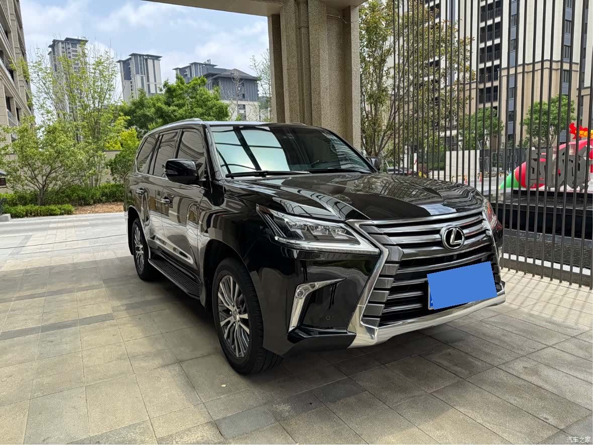 Lexus LX, 2020 2