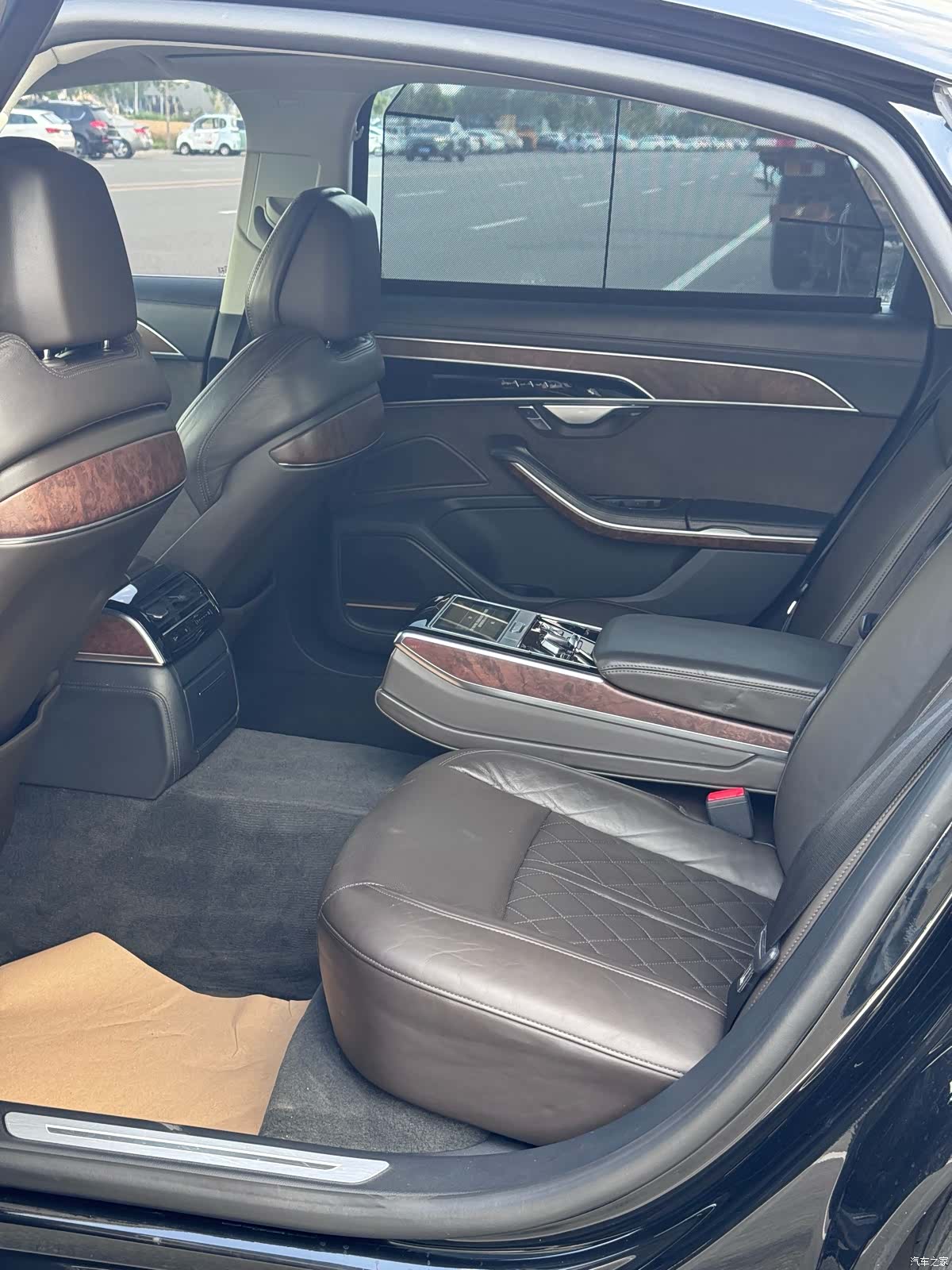 Audi A8L, 2021 все фото