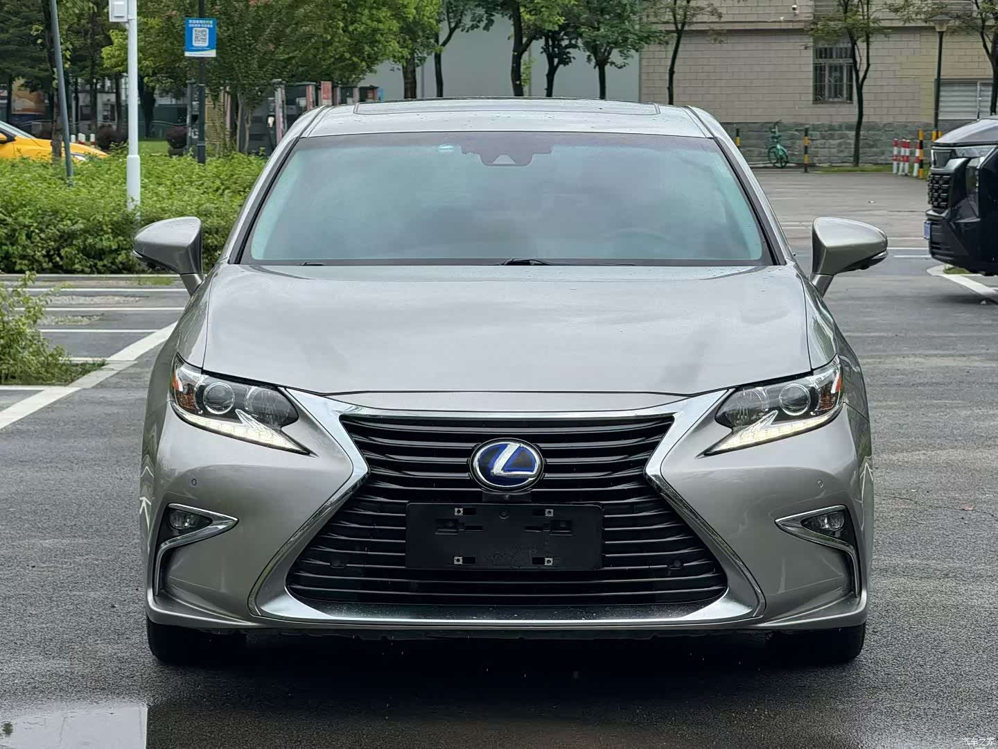 Lexus ES, 2018 2