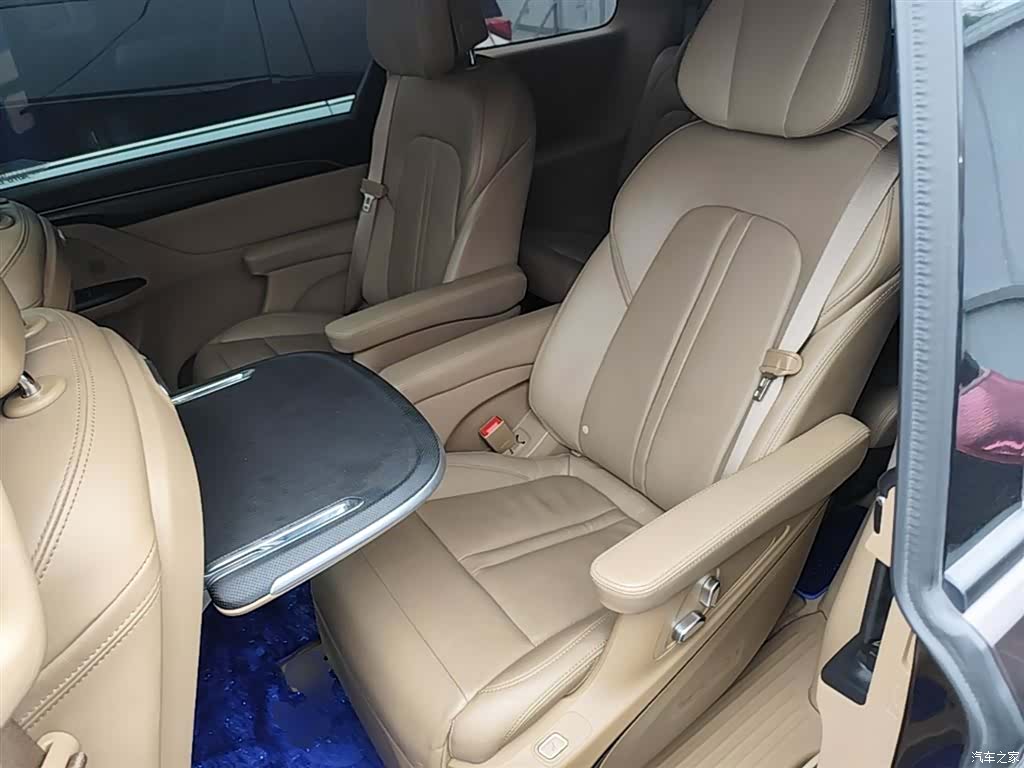 Buick GL8, 2021 13