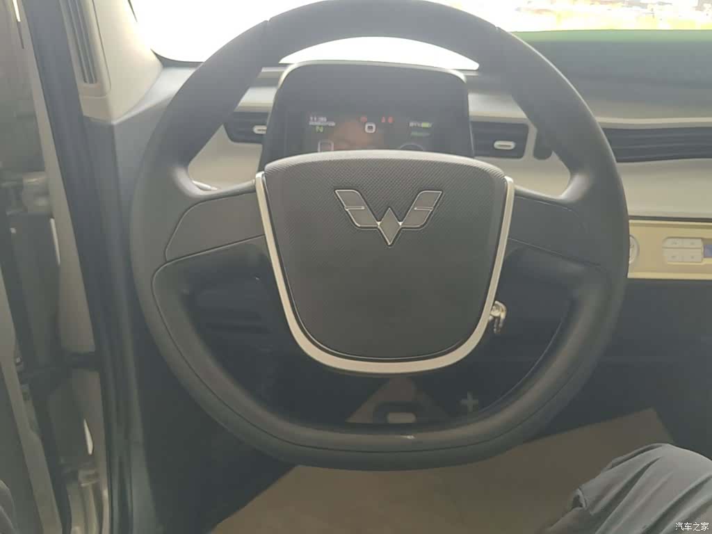 Wuling MINIEV, 2023 11