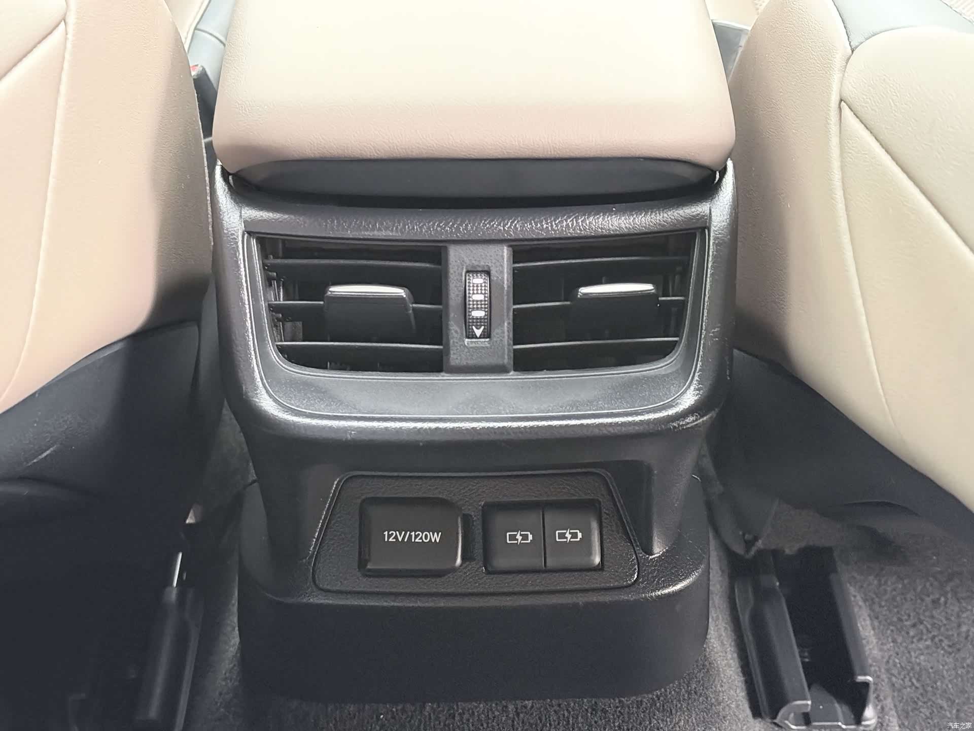 Lexus ES, 2023 16