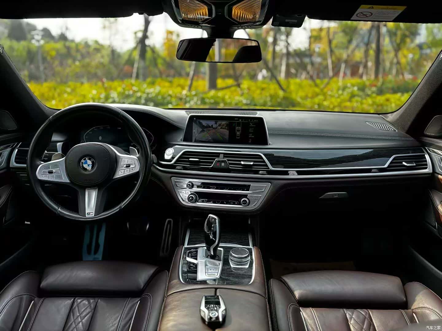 BMW 7 Series, 2020 все фото