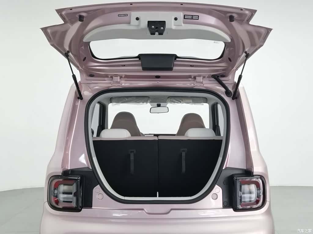 Geely Panda, 2026 16
