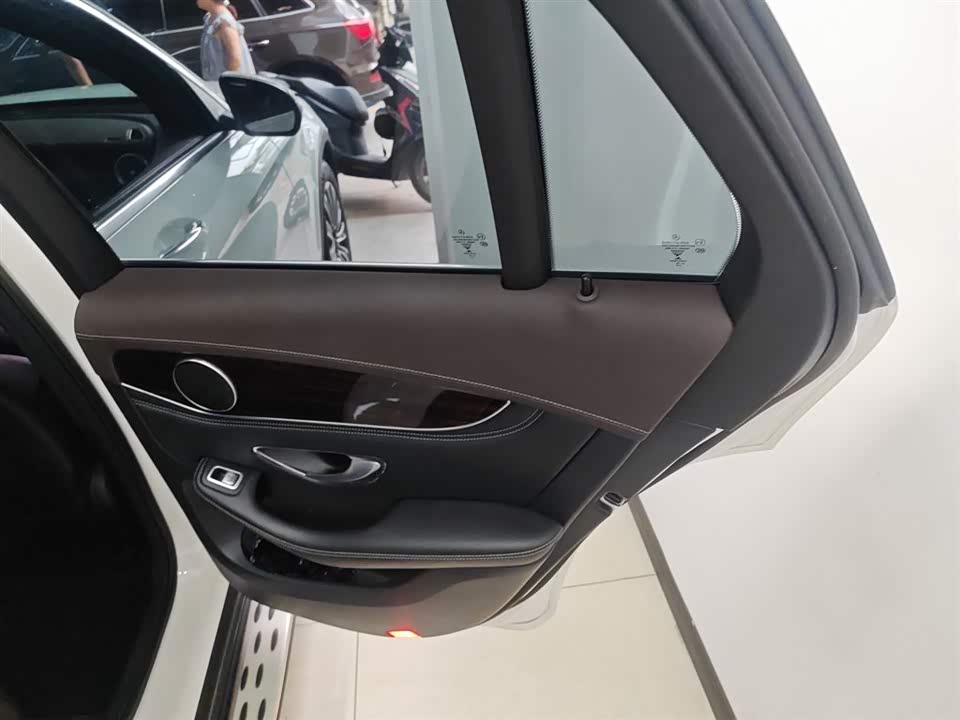 Mercedes-Benz GLC Mercedes-Benz GLC