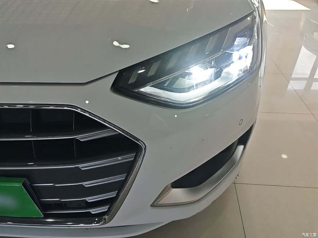 Audi A4L, 2021 24