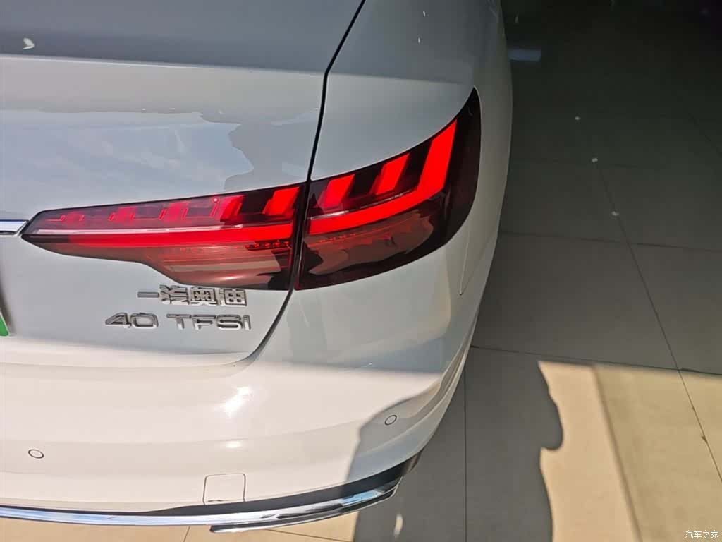 Audi A4L, 2021 8
