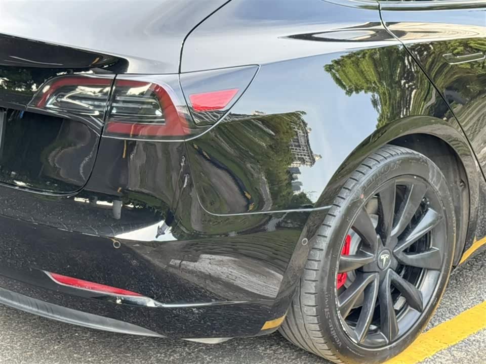 Tesla Model 3 Tesla Model 3