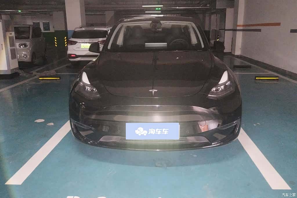 Tesla Model Y, 2022 2