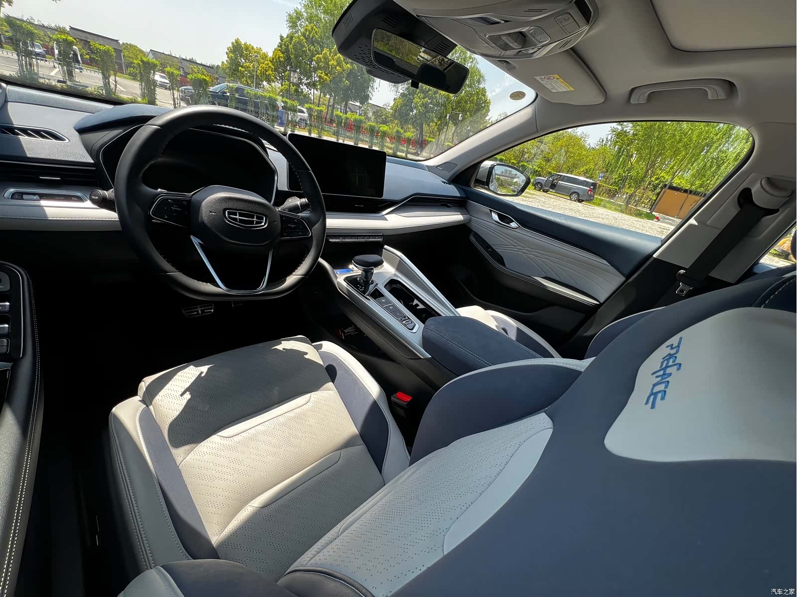 Geely Preface, 2022 16