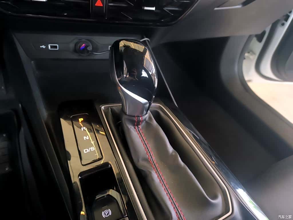 MG MG5, 2022 14