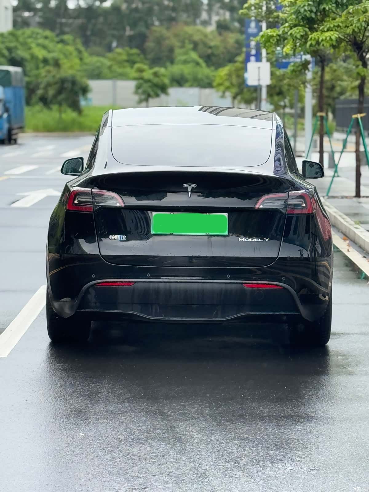 Tesla Model Y, 2022 16