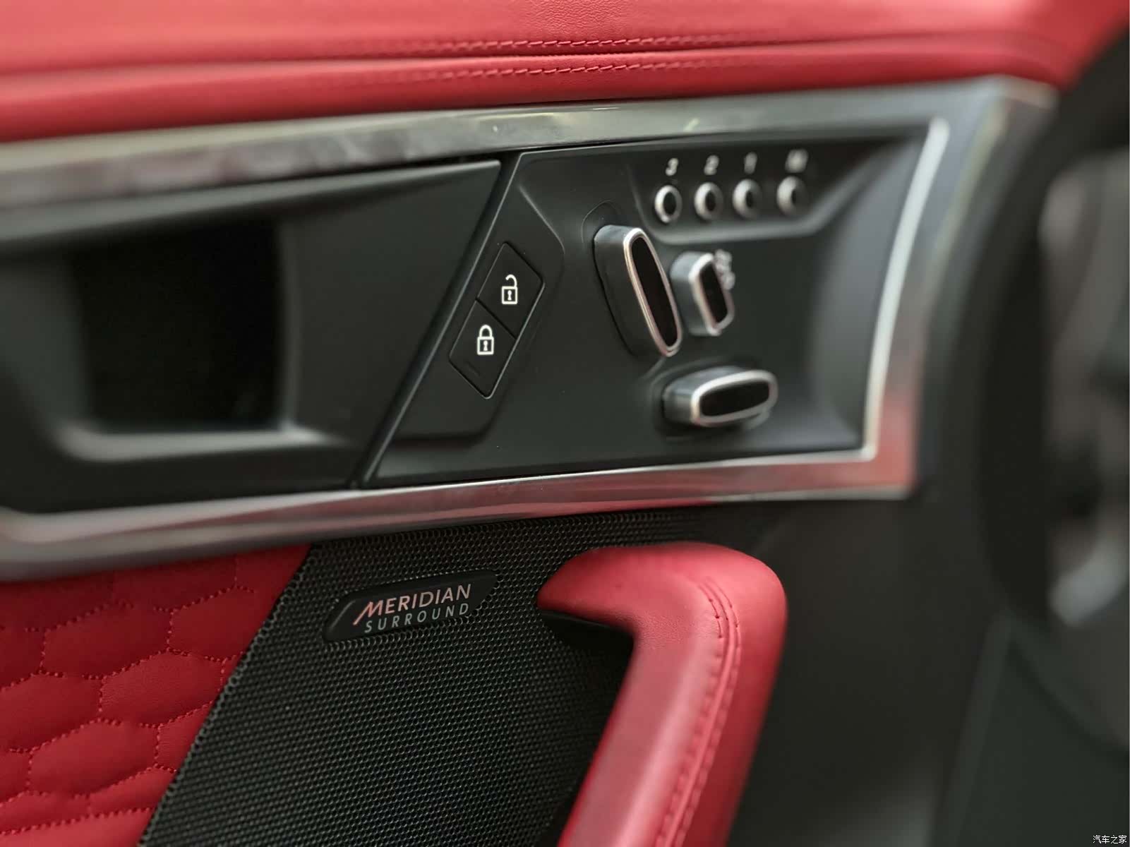 Jaguar F-TYPE, 2022 13