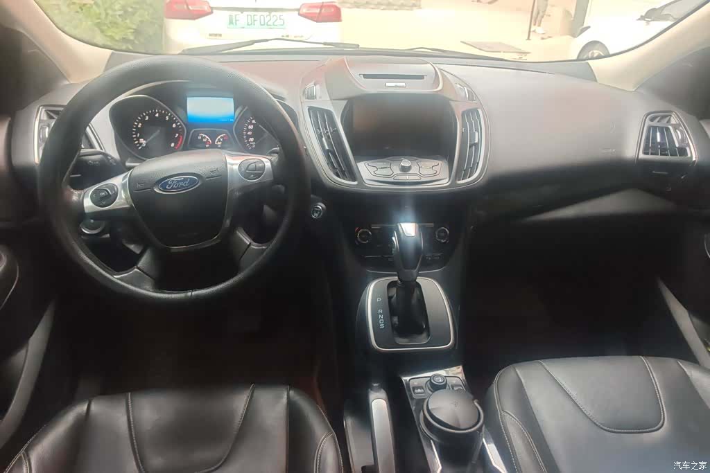 Ford Kuga, 2014 12