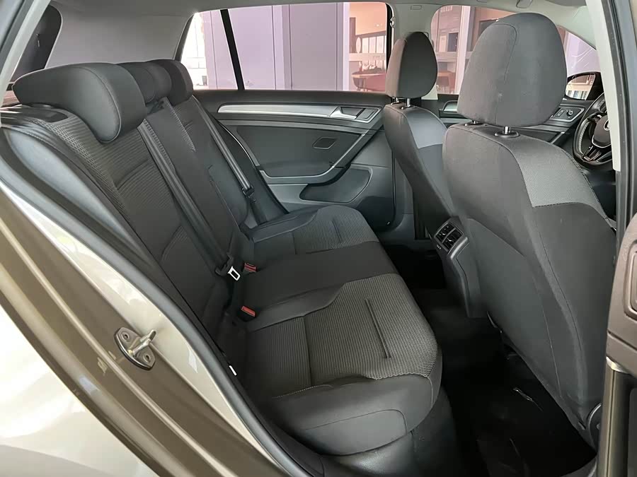 Volkswagen Golf 2017, фото 27