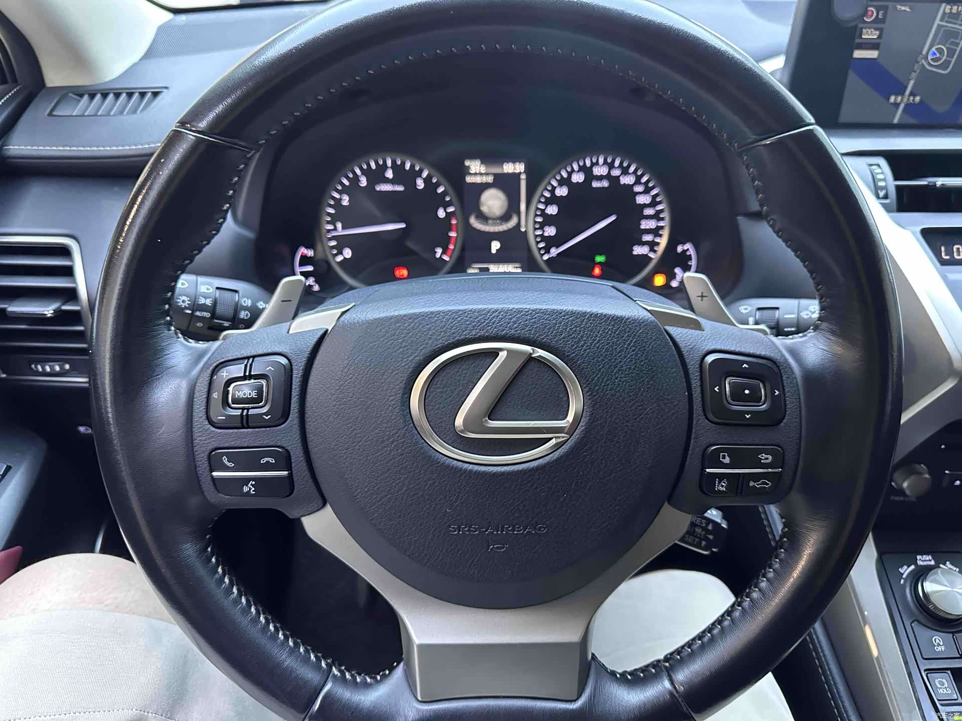 Lexus NX, 2020 12