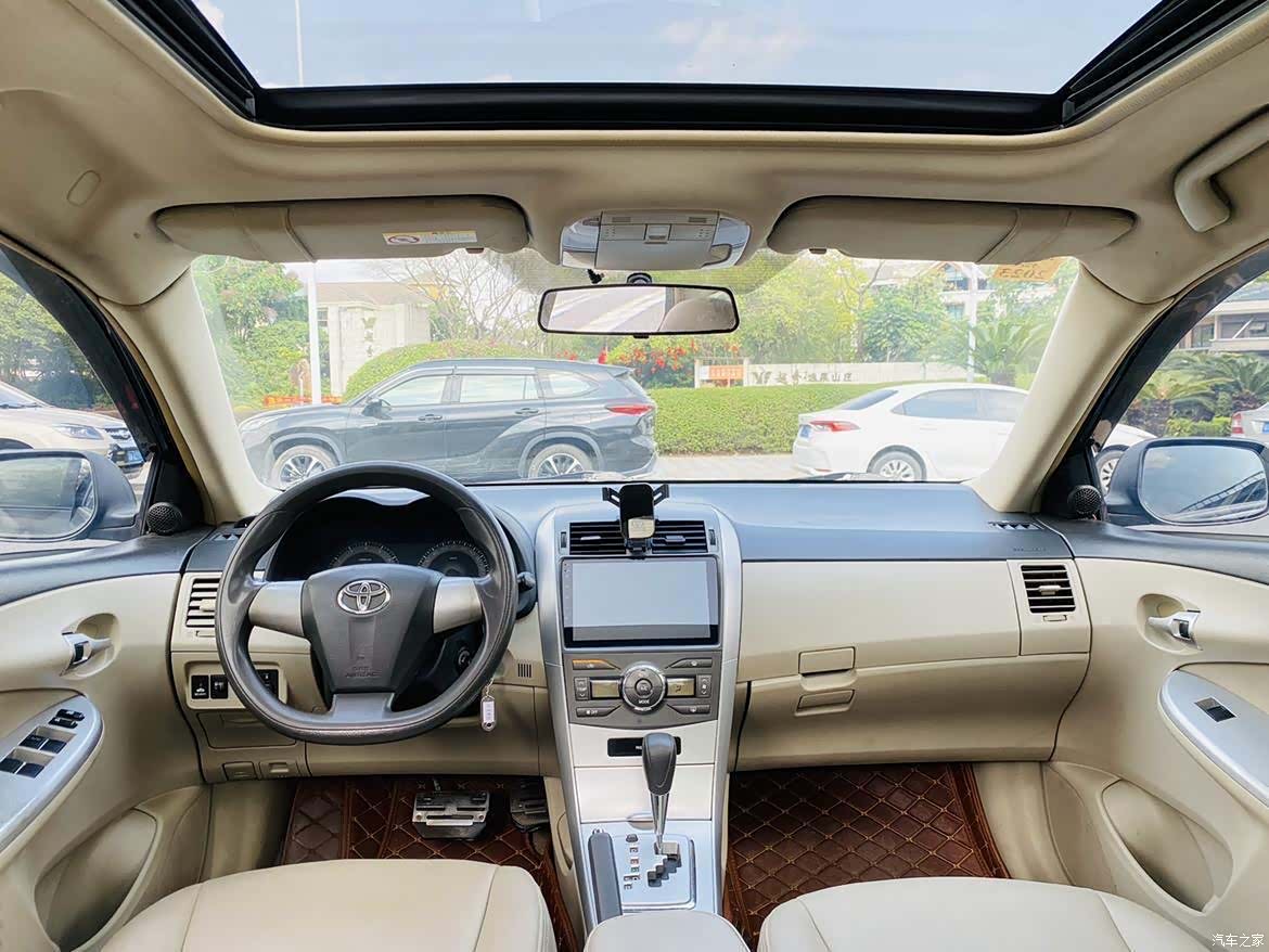 Toyota Corolla, 2013 10