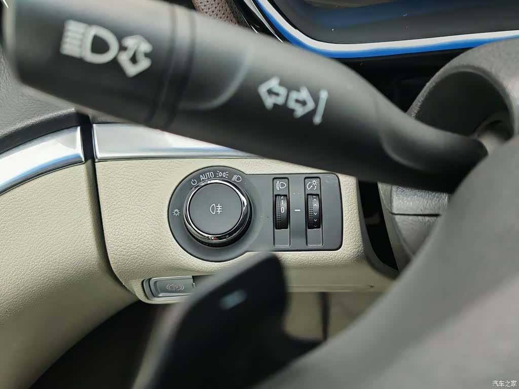 Buick GL8, 2023 21