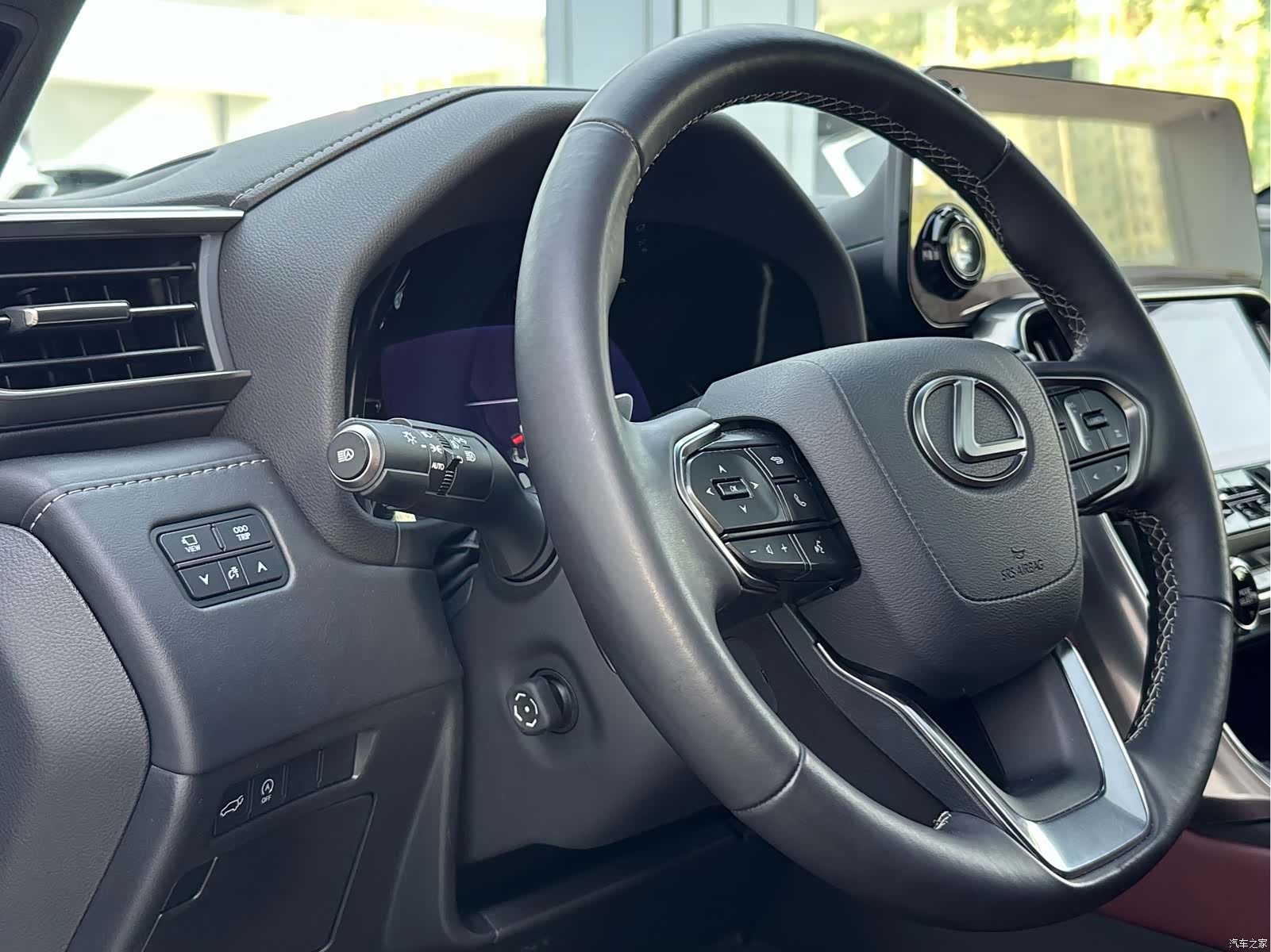 Lexus LX, 2024 17