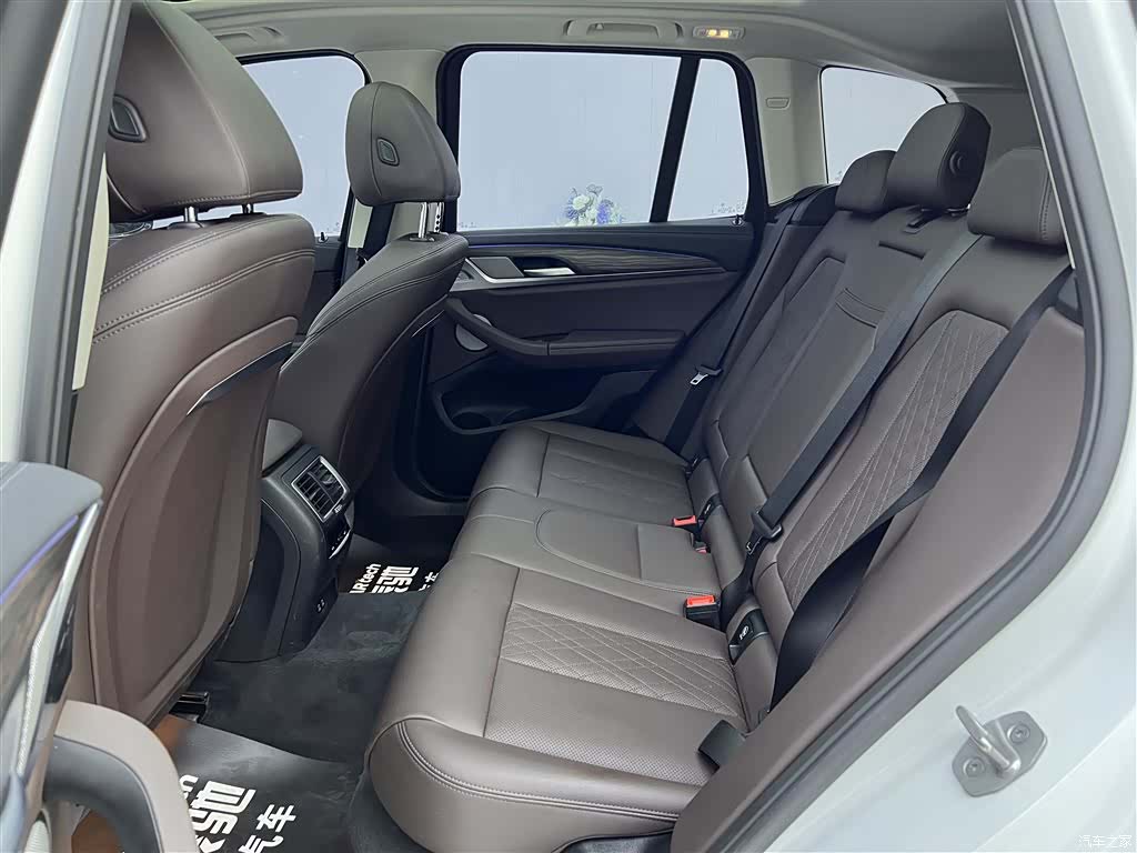 BMW X3, 2024 25