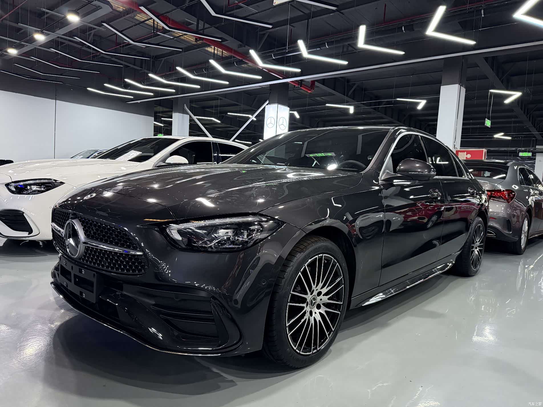 Mercedes-Benz C-Class, 2025 1
