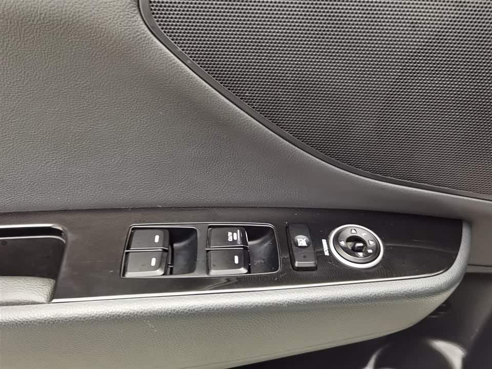 Hyundai Name picture