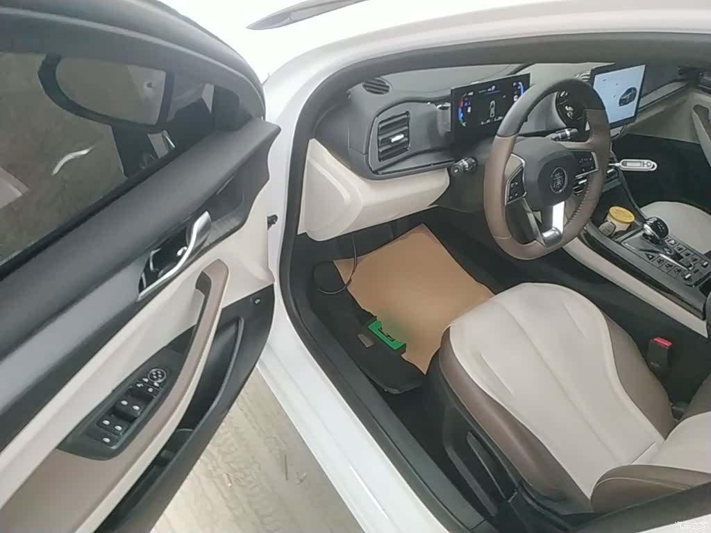BYD Qin, 2025 16