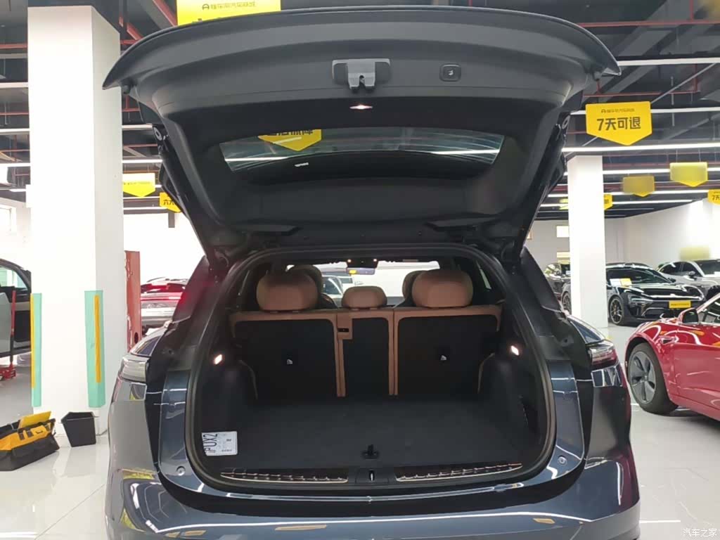 NIO ES6, 2025 19