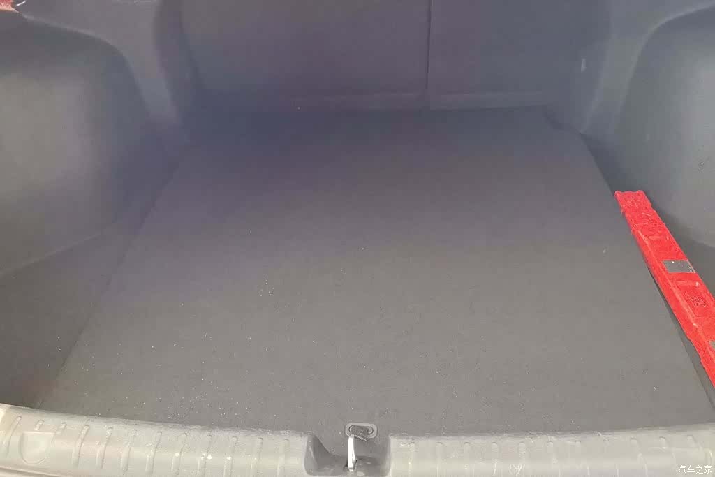 Geely Emgrand, 2021 4