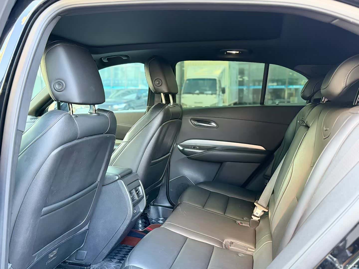 Cadillac XT4, 2021 6