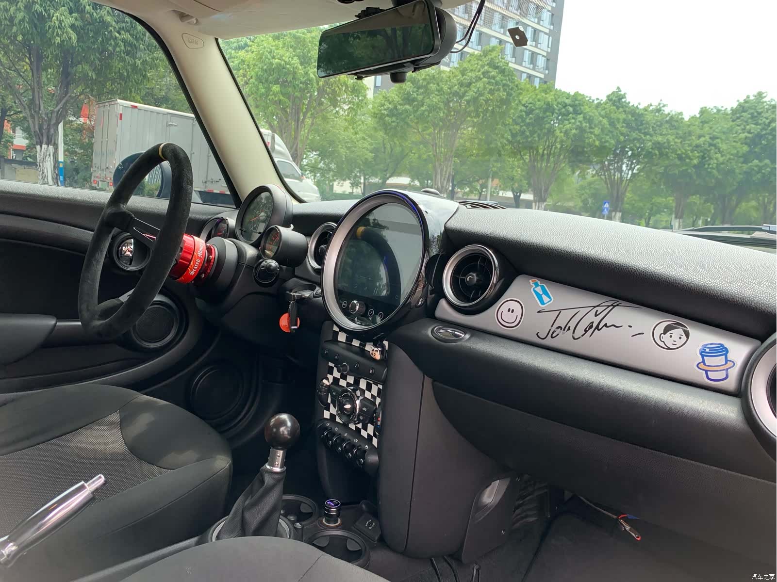 Mini ONE, 2013 24