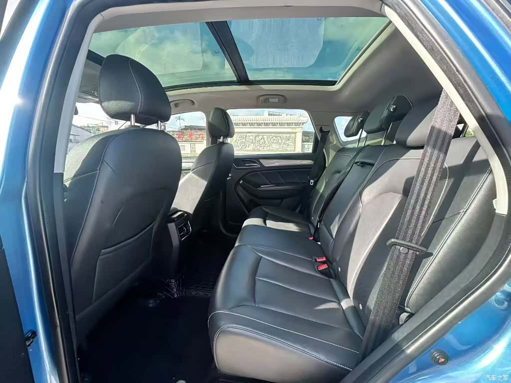 Roewe RX5, 2018 17