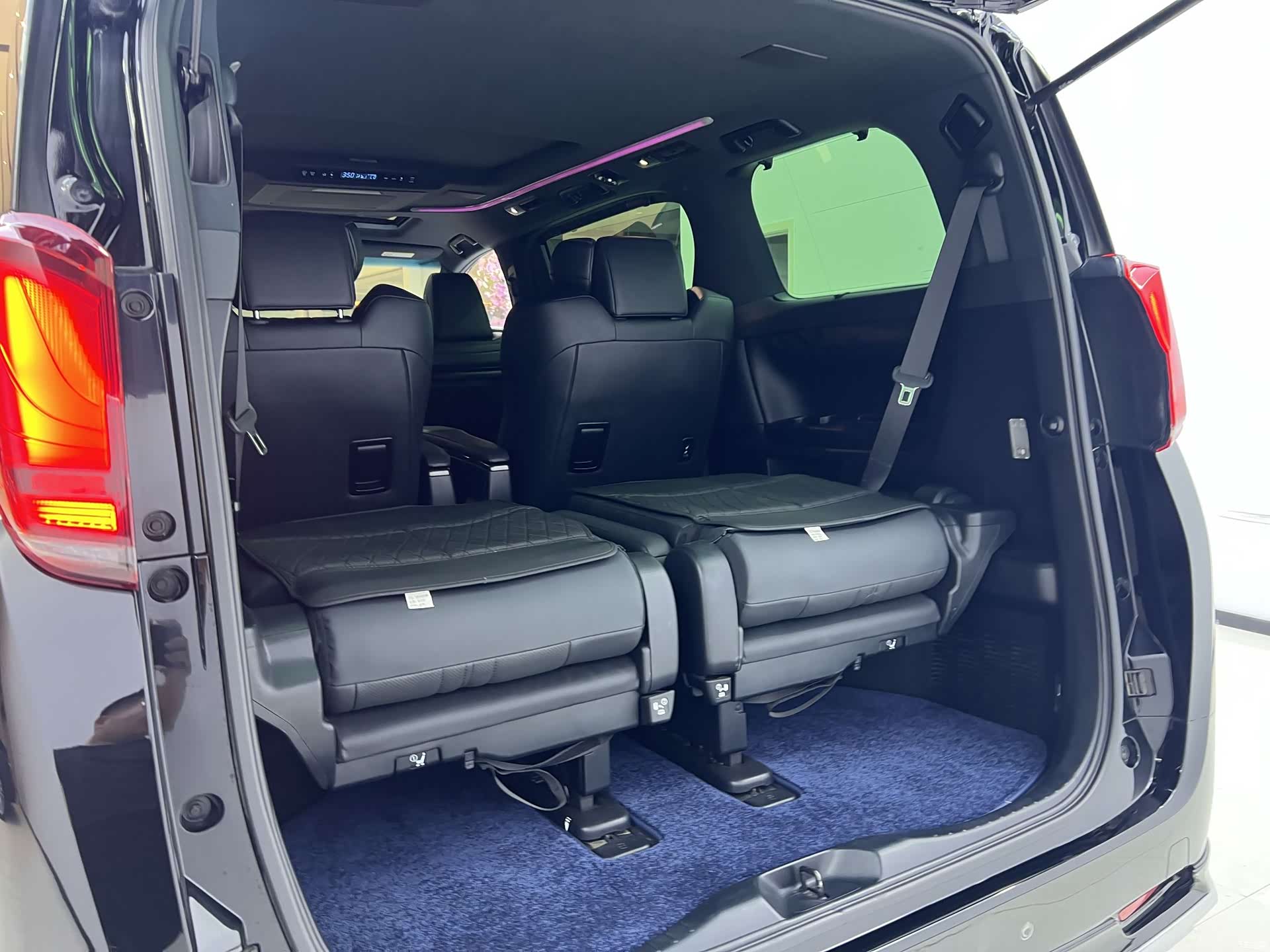 Toyota Alphard, 2021 18