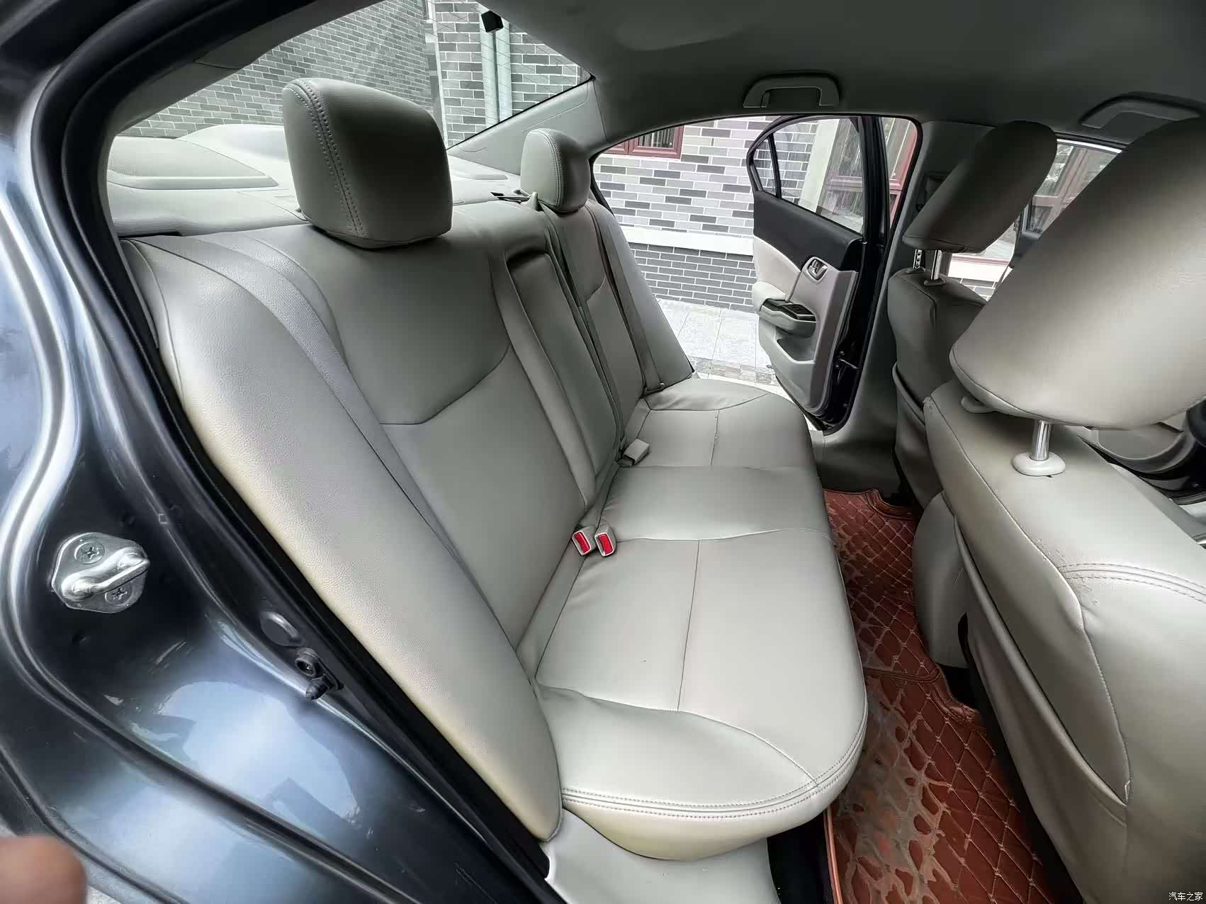 Honda Civic, 2015 9