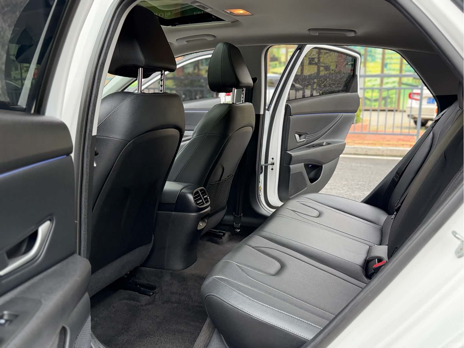 Hyundai Elantra, 2023 7