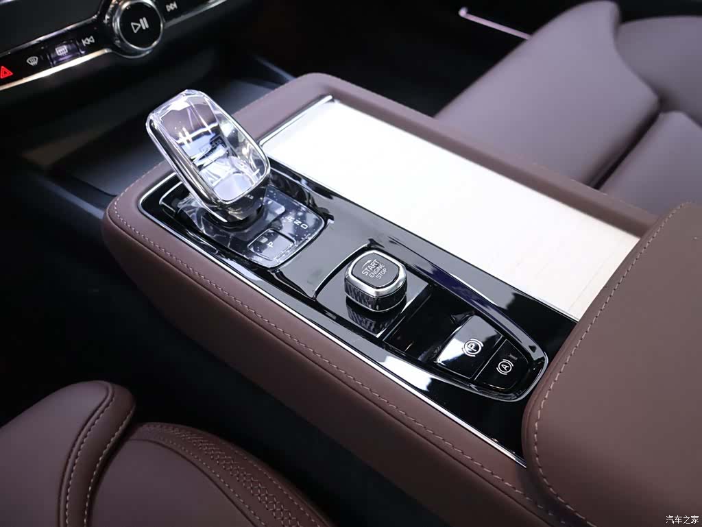 Volvo S90, 2026 12
