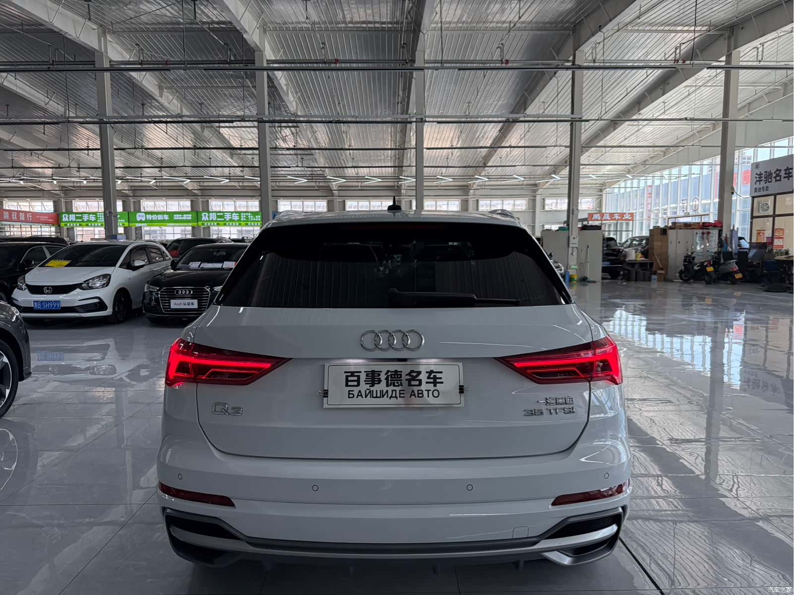 Audi Q3, 2023 8